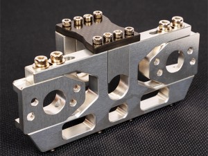 ALUMINUM ADJUSTABLE DUAL MOTOR MOUNT WITH CENTER DIFF MOUNT ARA320664 ARA320666 FOR 1/7 ARRMA LIMITLESS F1 V2 6S BLX ARA7116V2 - RS-ARA320664TW/SI