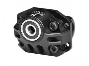 GPM H10013A 7075-T6 ALLOY REAR AXLE THIRD MEMBER OVERSIZE BEARING VPS08606 FOR VANQUISH 1/10 H10 OPTIC VPS09027 - BLACK - H10013A-BK